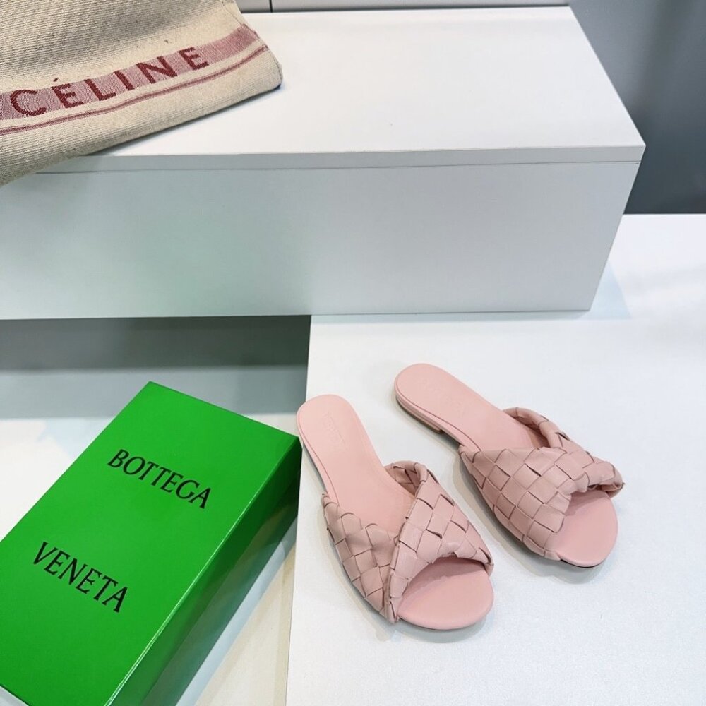 Bottega Veneta Pink Sandals for Weddings